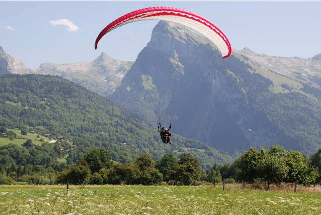 Vol en Parapente (Samoëns, Haute-Savoie - 74) 