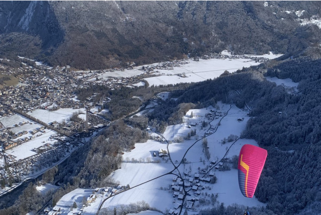 Vol Hiver en Parapente au-dessus des Massifs Enneigés (Samoëns, Haute-Savoie - 74)