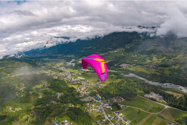 Vol en parapente Aigle Royal au-dessus du Criou et des Saix (Samoëns, Haute-Savoie - 74) 