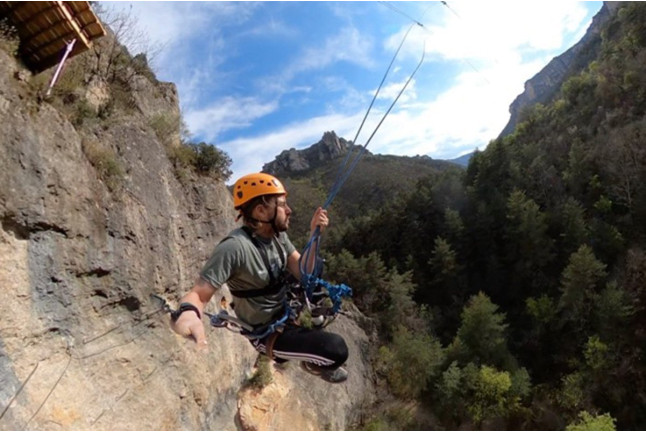 Saut Pendulaire (Millau, Aveyron - 12)