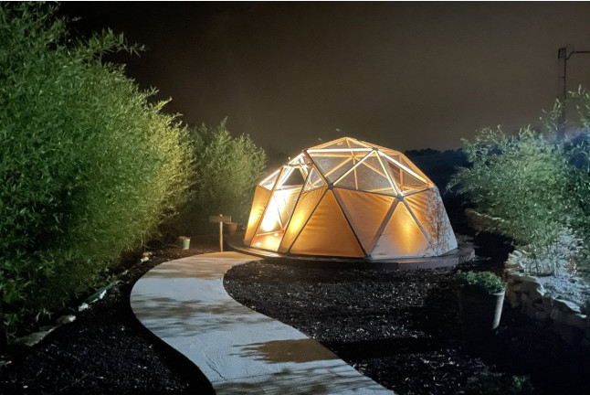 Nuit insolite avec jacuzzi privatif dans le Tarn | Aladinia