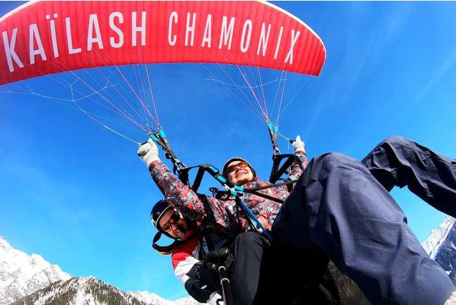 Vol Découverte en Parapente avec Initiation au Pilotage et Petite Acrobatie (Chamonix-Mont-Blanc, Haute-Savoie - 74)