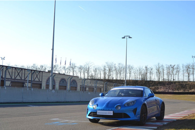Conduite en Alpine A110S sur circuit (Biltzheim, Haut-Rhin - 68)