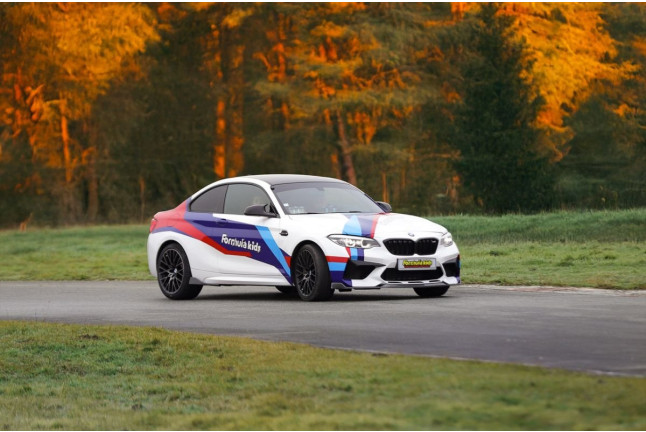 Stage de Pilotage BMW M2 pour Enfants (12 circuits) 