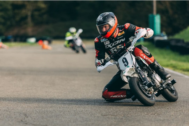 Stage de Pilotage Moto Parent-Enfant sur Circuit (Dreux, Eure-et-Loir - 28)