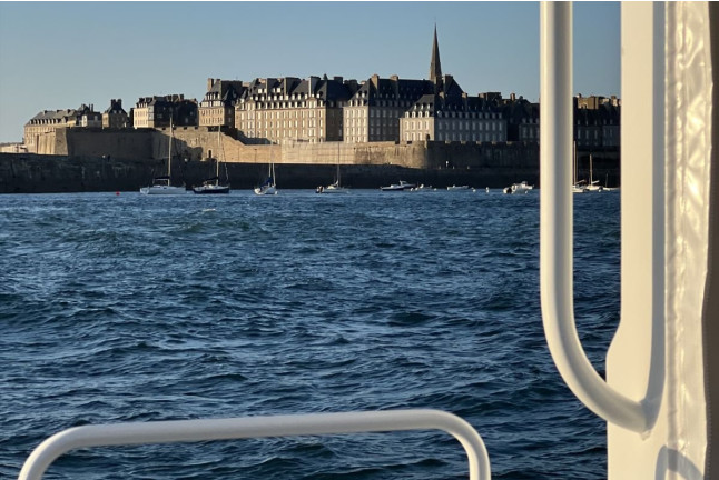 Promenade avec Explications sur l’Histoire de Saint-Malo en Bateau (Saint-Malo, Ille-et-Vilaine - 35)