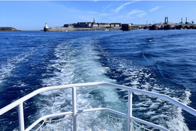 Promenade avec Explications sur l’Histoire de Saint-Malo en Bateau (Saint-Malo, Ille-et-Vilaine - 35)