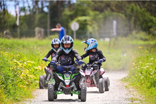 Pilotage de Quad / Moto Cross pour Enfants au Gyroparc (Plouharnel, Bretagne- 56)