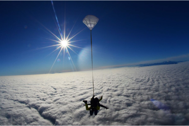 Saut en Parachute exclusif de 5000 m avec Photos et Vidéo (Empuriabrava, Espagne) - TANDEM PLATINIUM
