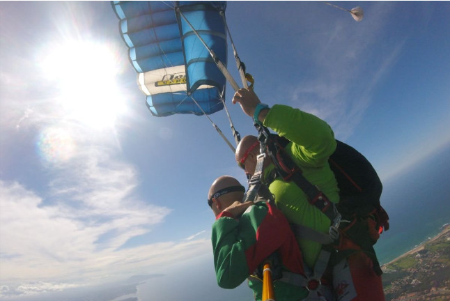 Saut en Parachute Tandem (Biarritz, Pyrénées-Atlantiques- 64)