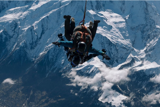 Saut en Parachute Tandem avec Option Photos et Vidéos à Megève ou Morzine (Viuz en Sallaz, Haute-Savoie - 74)