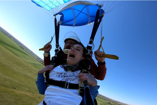 Saut en Parachute Tandem (Auxerre / Troyes)