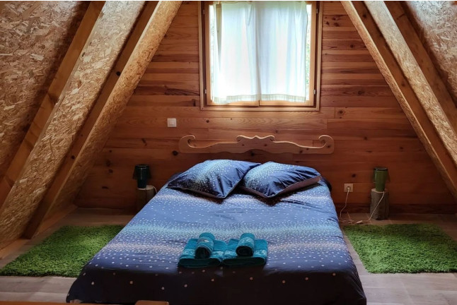 Séjour Insolite : Nuit en Île Cabane avec Massage Californien ou Ayurvédique (Fère-en-Tardenois, Aisne - 02)