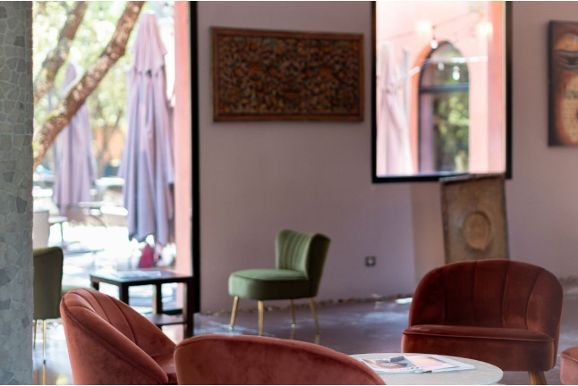 Séjour “Le temps d’une nuit” avec Petit-déjeuner, Dîner et Coupe de Champagne au Disini Hôtel-Restaurant 4* (Castries, Hérault - 34)