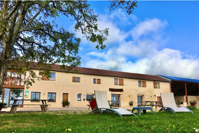 Séjour Œnologique en Tonneau avec Petit-déjeuner, Dégustation de Vin et Visite du Domaine Joseph Lafarge (Lugny, Bourgogne- 71)