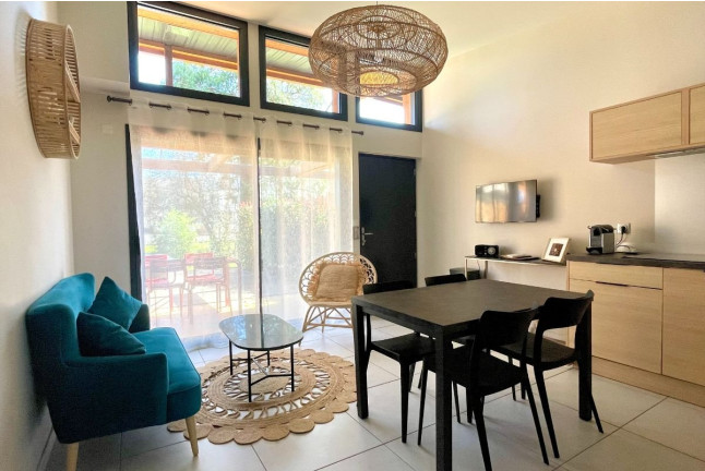 Séjour en Gîte avec Spa Privatif et Menu Traiteur complet au Domaine Le Vaxergues (Saint-Affrique, Aveyron- 12)