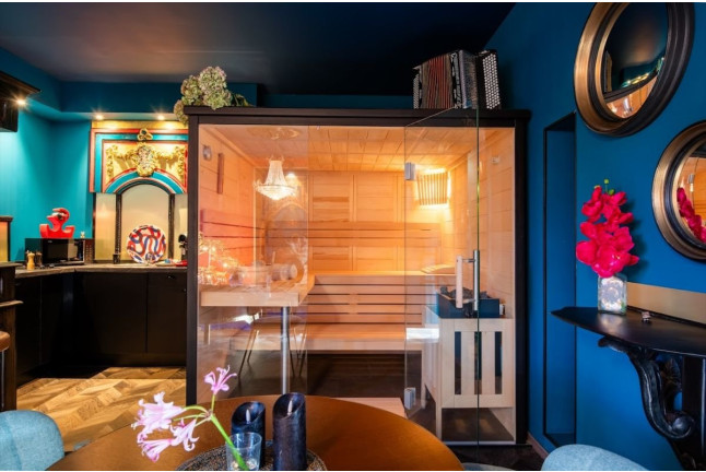 Séjour en Suite “Le Boudoir de Montmartre” avec Spa Privatif chez L’Odyssée Inattendue (Etaing, Pas-de-Calais - 62)