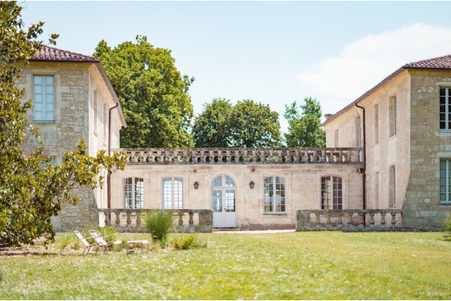 Séjour avec Visite de la Propriété et Accès aux Parties Privées et Parc du Château de Ferrand (Saint-Émilion, Gironde - 33)