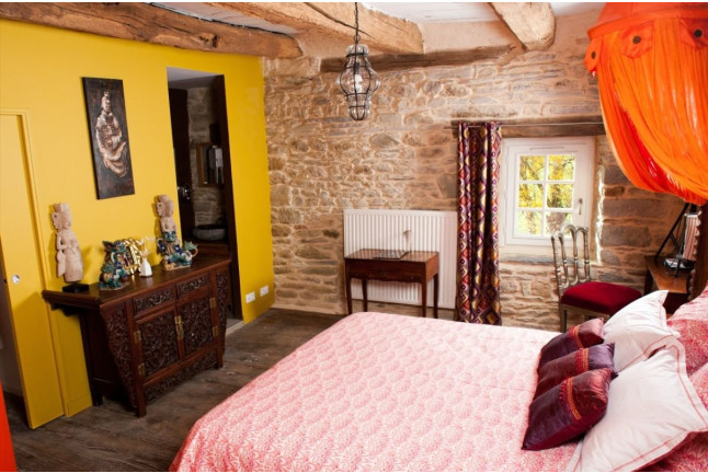 Séjour en Chambre “Mordred” avec Petit-déjeuner, Dîner et Accès au Spa au Manoir Desnachez (Taupont, Morbihan - 56)