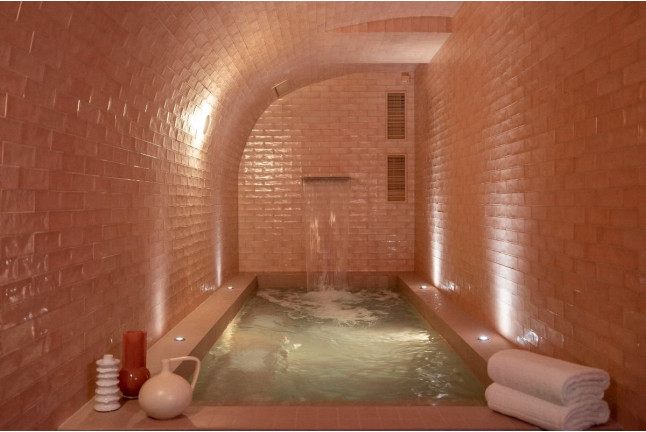 Séjour en Chambre Double avec Petit-déjeuner, Cocktail et Accès Spa Privatif au Petit Oberkampf Hôtel & Spa 4* (Paris, Île-de-France- 75)