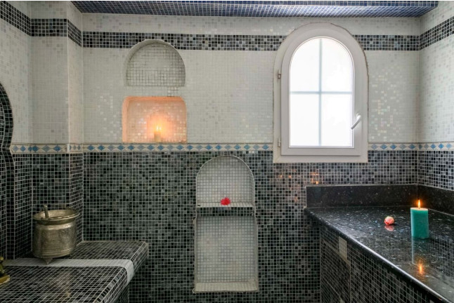 Soin Spa Dos avec Gommage et Modelage avec Perles de Beauté et Spa (Béziers, Hérault - 34)