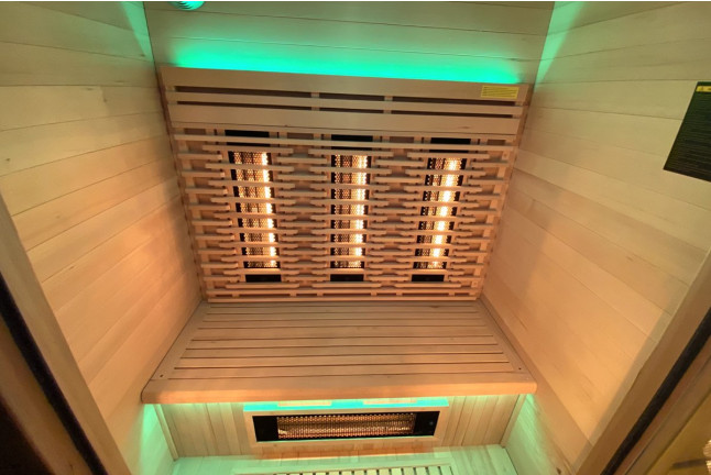 Spa Privatisé avec Jacuzzi, Sauna et Projection de Film pour deux au Dahomey Spa (Pontault-Combault, Seine-et-Marne - 77)