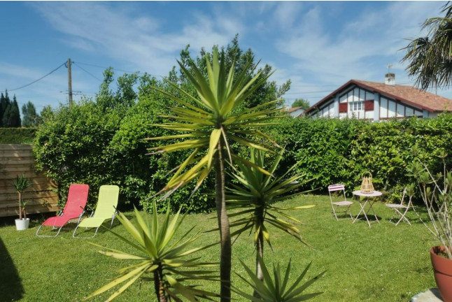 Séjour en Chambre d'Hôtes avec Petit Déjeuner et Spa Privatif à la Bulle d'Eden (Bayonne, Nouvelle-Aquitaine - 64)