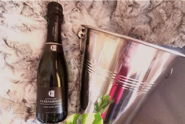 Rituel Spa Détente et Évasion avec Jaccuzi, Massage en Duo et Champagne à la Bulle d'Eden (Bayonne, Nouvelle-Aquitaine - 64)