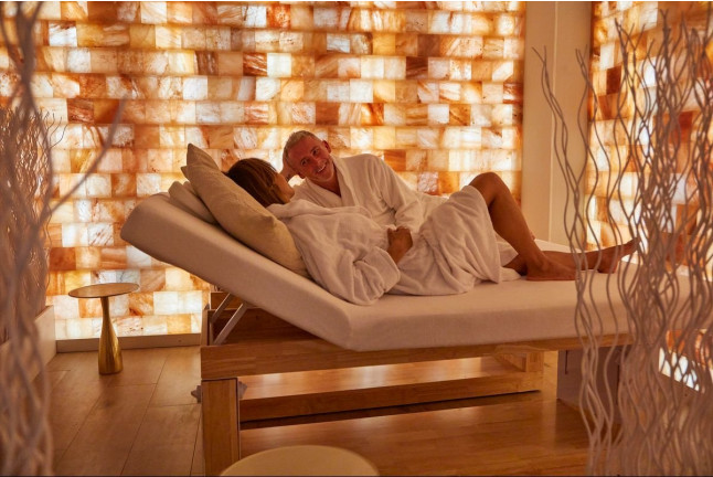 Privatisation Nocturne du Spa avec Bouteille de Champagne pour deux au Paris j'Adore Hôtel & Spa 5* (Paris, Île-de-France- 75)