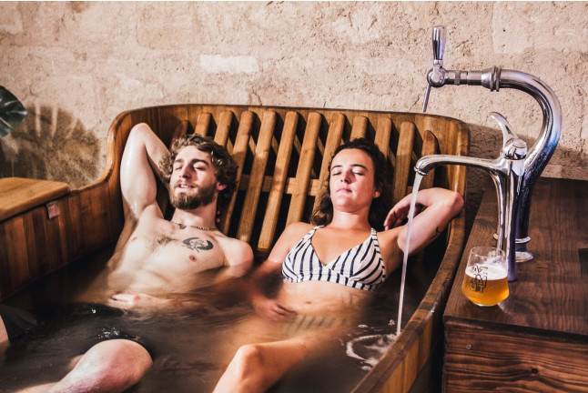 Spa au Vin ou à la Bière Voyage de Cupidon avec Planche aux Choix pour deux au Wine Beer Spa (Bordeaux, Gironde - 33)