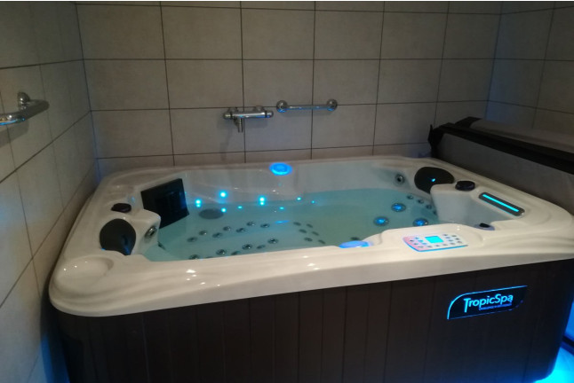 Séjour en Gîte avec Spa Privatisé au Spa Repos Bien-Être (Voglans, Savoie - 73)