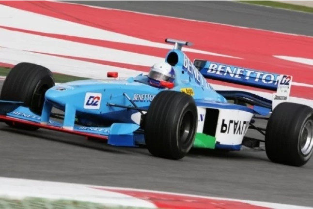 2 séries de 15 minutes de Formule Renault et 3 tours de Formule 1 (Magny Cours - 58)