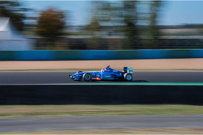 Stage de Pilotage de Formule 1 Bronze - Programme WARM UP sur Circuit Grand Prix (Magny-Cours - 58)