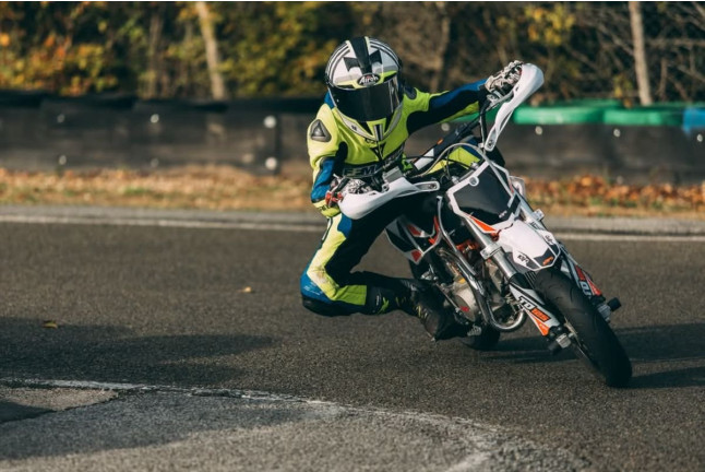 Stage d’Initiation au Pilotage de Moto sur Circuit pour Enfants (Dreux, Eure-et-Loir - 28) 