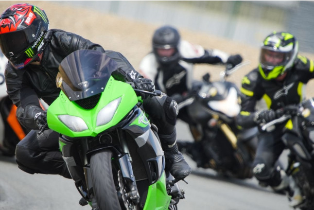 Journée Stage de Pilotage Moto pour Novices sur le Circuit du Mas du Clos (Saint-Avit-de-Tardes, Creuse - 23)