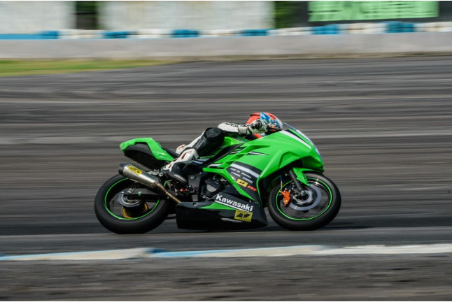 Journée Stage de Pilotage Moto pour Novices sur le Circuit du Vigeant (Vienne - 86)