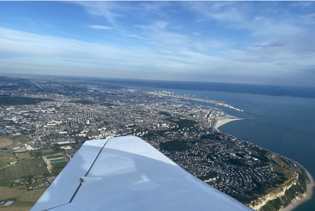 Vol Touristique Privé vers le Mont-Saint-Michel ou les Falaise d'Étretat pour deux (Carpiquet, Calvados - 14)