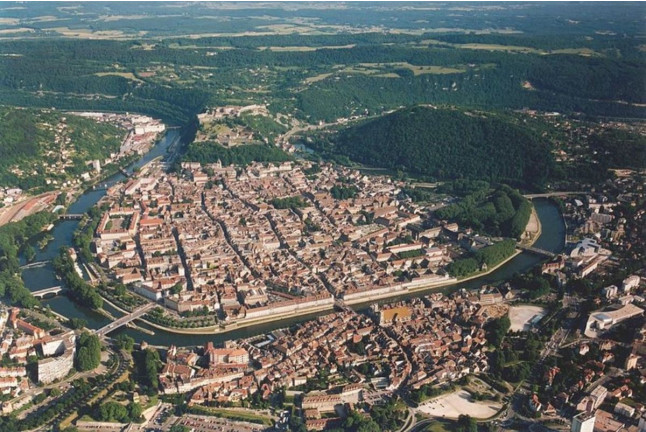 Survol de la région Toulousaine ou des Pyrénées ou des Gorges (Haute-Garonne - 31)