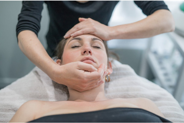 Massage Signature de 50 minutes à Naturalia Institut et Spa (Saint-Gély-du-Fesc, Hérault - 34)