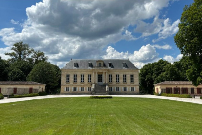 Visite de Château avec Assemblage et Dégustation de Vins de Bordeaux en Duo (Cadaujac, Gironde- 33)
