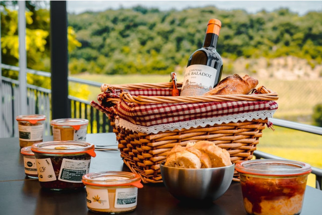 Visite de Vignoble et Pique-nique pour deux au Château La Croizille (Saint-Émilion, Gironde - 33)