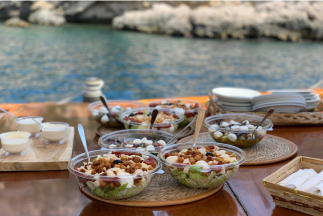 Visite des Calanques en Voilier avec Apéritif et Déjeuner (Marseille, Bouches-du-Rhône - 13)