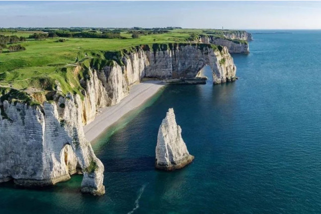 Vol Découverte d'Etretat à bord d’un avion de tourisme Cessna 172 (Bondues, Nord - 59)