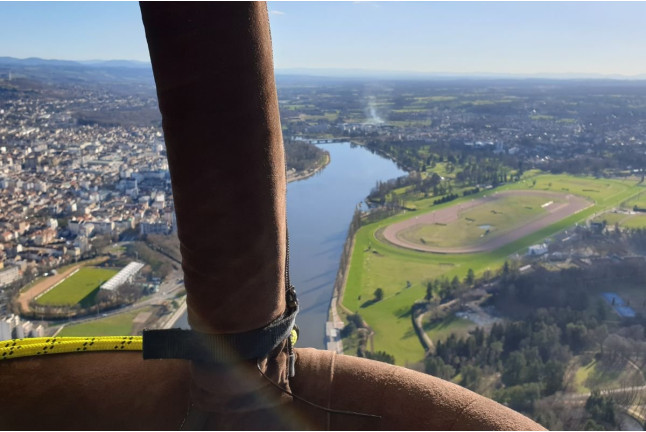 Vol en Montgolfière au-dessus de Besançon et Vesoul (Echenoz-le-Sec, Haute-Saône - 70)