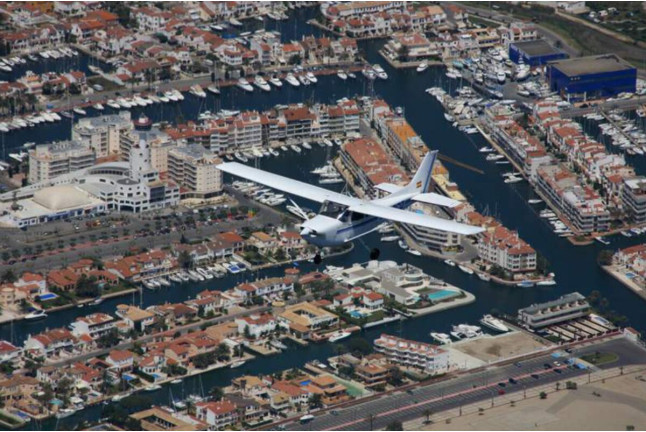 Vol Romantique en Avion Léger pour deux au-dessus de la Costa Brava (Empuriabrava, Espagne)