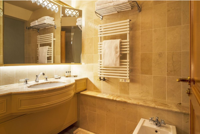Weekend Bien-être de 2 Nuits avec Petit-déjeuner, Accès Spa, Dîner et Sauna Privé au Domaine du Limonay 4* (Saint-Méloir-des-Ondes, Bretagne - 35)