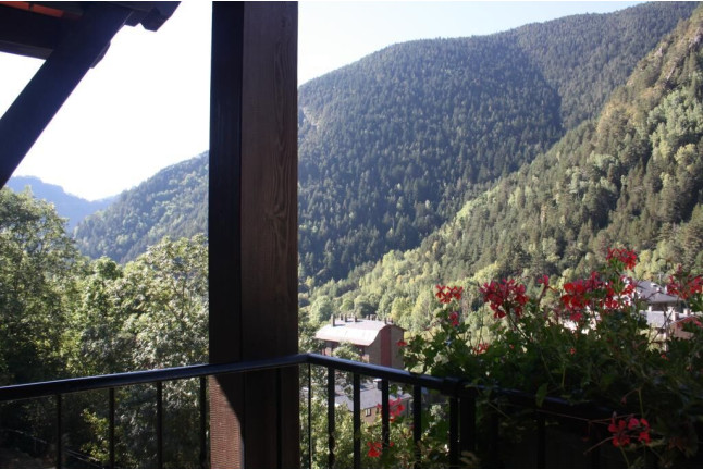 Séjour de 2 nuits avec Petit-déjeuner à l'Hôtel Xalet Besolí 3* (Arinsal, Andorre)