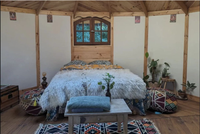 Séjour Insolite : 2 Nuits dans une Cabane-Yourte à La Mauvaise Herbe (Barjols, Var - 83)