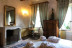 Séjour en chambre “Adonaï” avec Petit-Déjeuner au Château de Montanges (Montanges, Ain - 01)