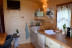 Séjour Insolite : Nuit avec Petit-déjeuner et Jacuzzi Privatif dans la Roulotte qui Chuchote (Neuilh, Occitanie - 65)